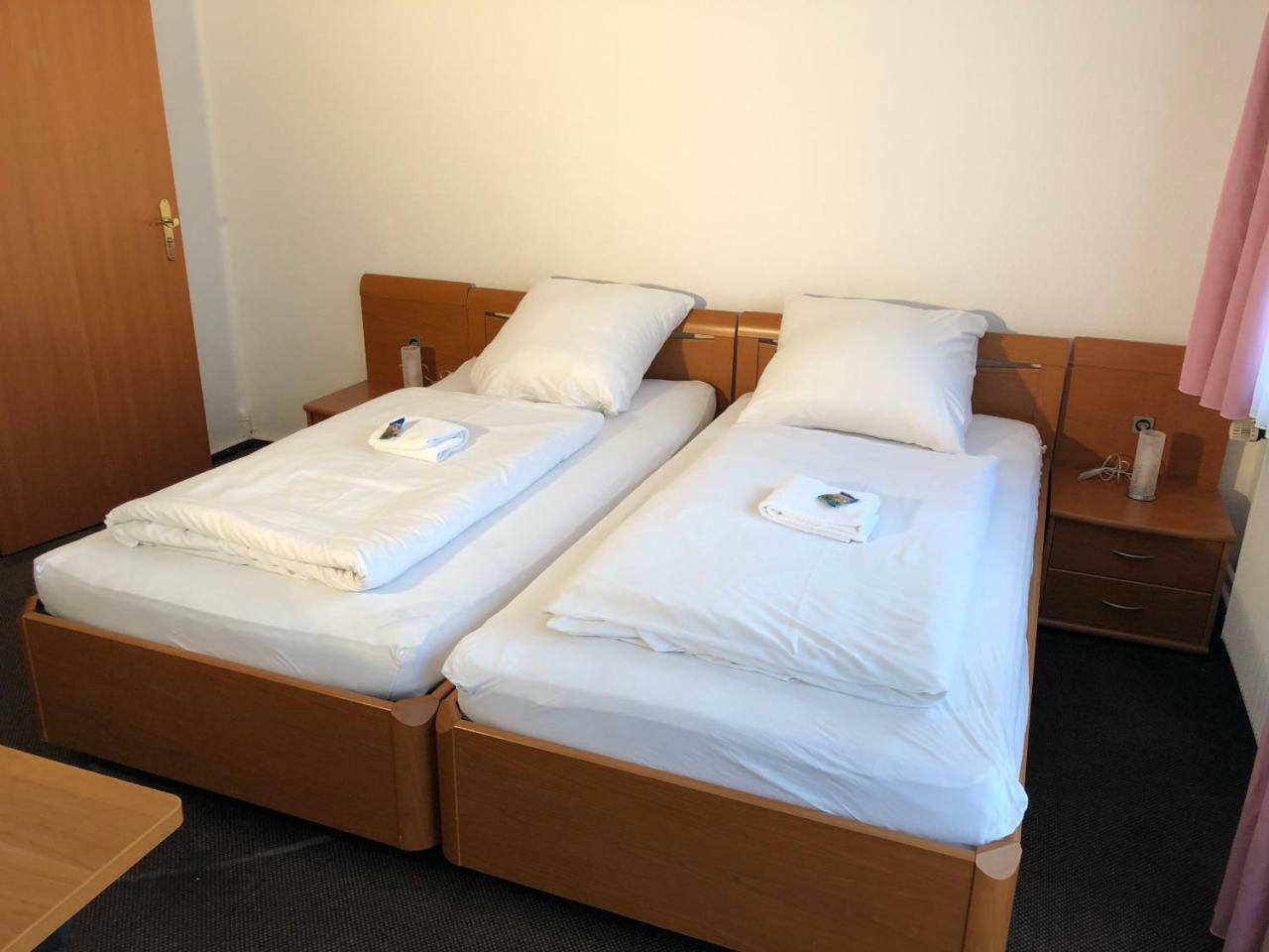 Hotel Mivano Lehrte Zewnętrze zdjęcie